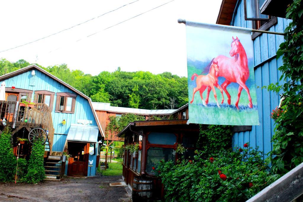 Auberge Le Cheval Bleu Saint-Alphonse-Rodriguez Экстерьер фото