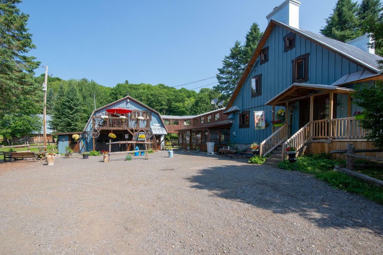 Auberge Le Cheval Bleu Saint-Alphonse-Rodriguez Экстерьер фото